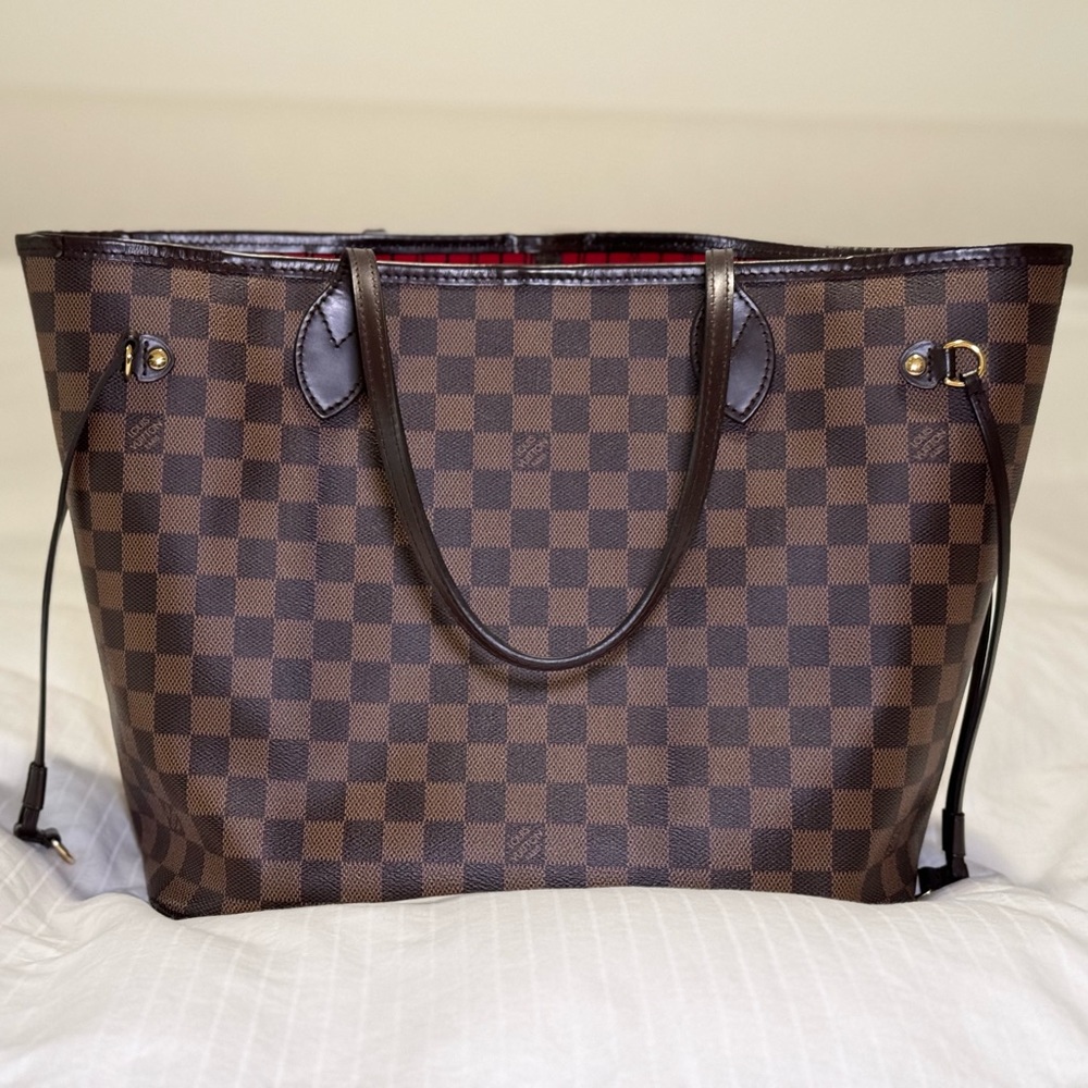 Authentic Louis Vuitton Neverfull MM
